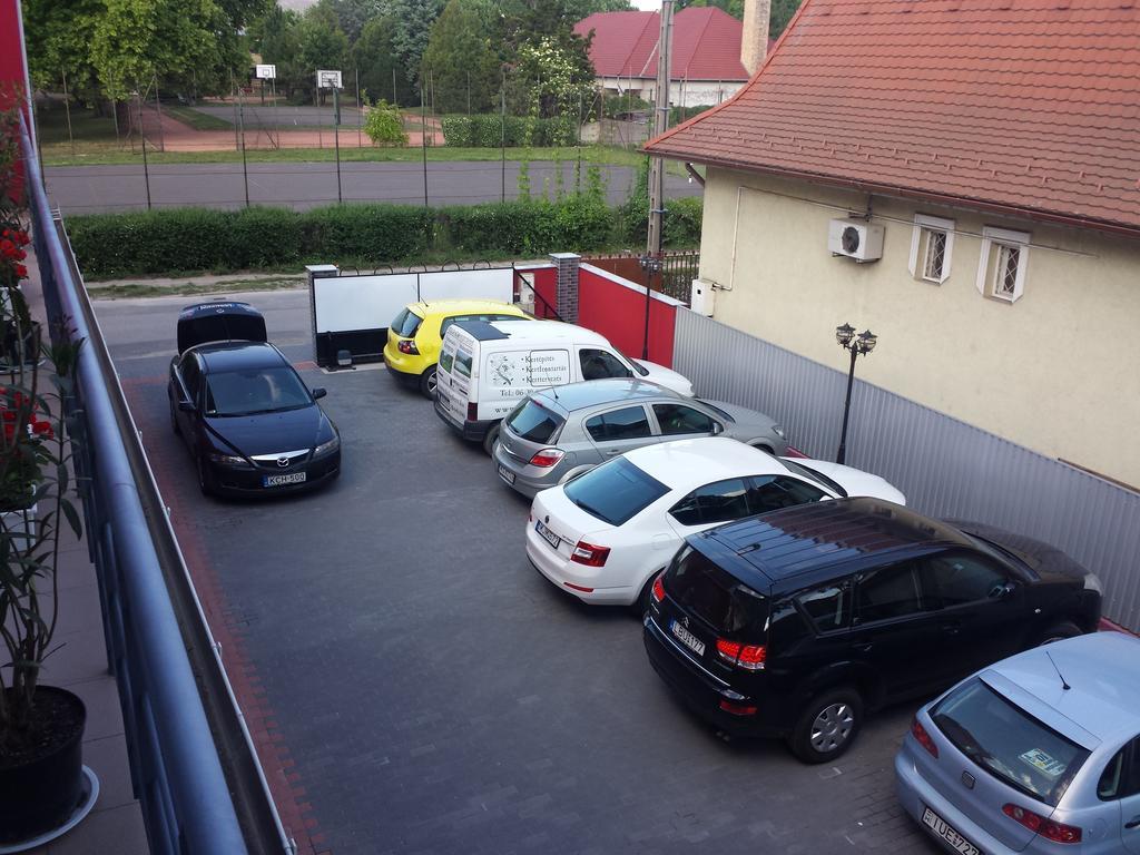 Box Vendeghaz Hotel Nagykáta Exterior foto